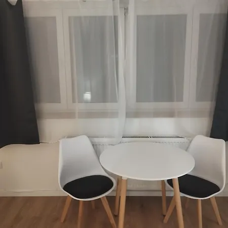 Flynnhouse Πανσιόν Aš